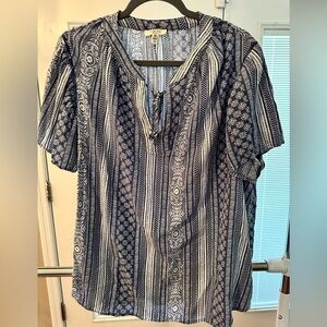 Size 2X Como Blu Blue and White Patterned Blouse. Never worn!